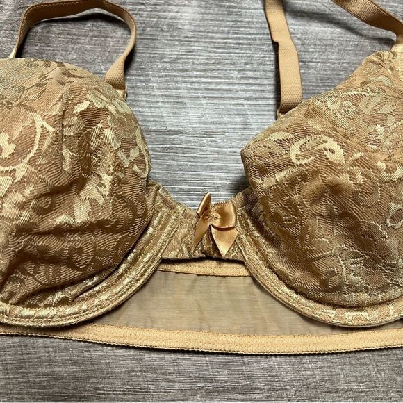 Victoria's Secret Tan Lace Bra - Picture 2 of 6